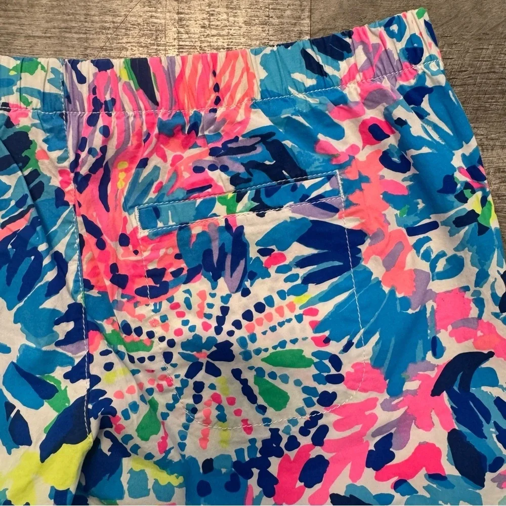 Lilly Pulitzer Dive In Ocean View Boardshorts Tie Dye Elastic Waist Womens Sz. S